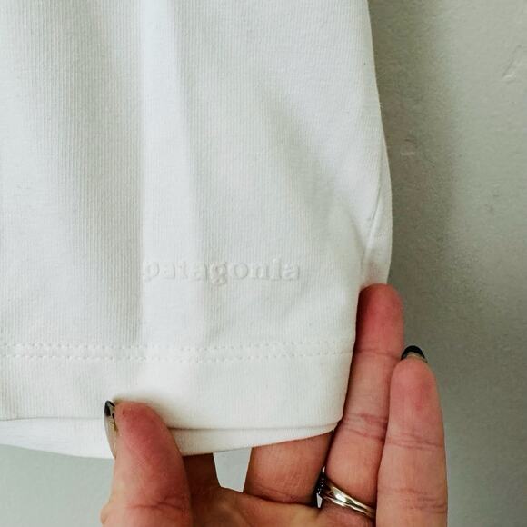 Patagonia White V Neck Short Sleeve T Shirt Women’s Size L - Picture 3 of 8
